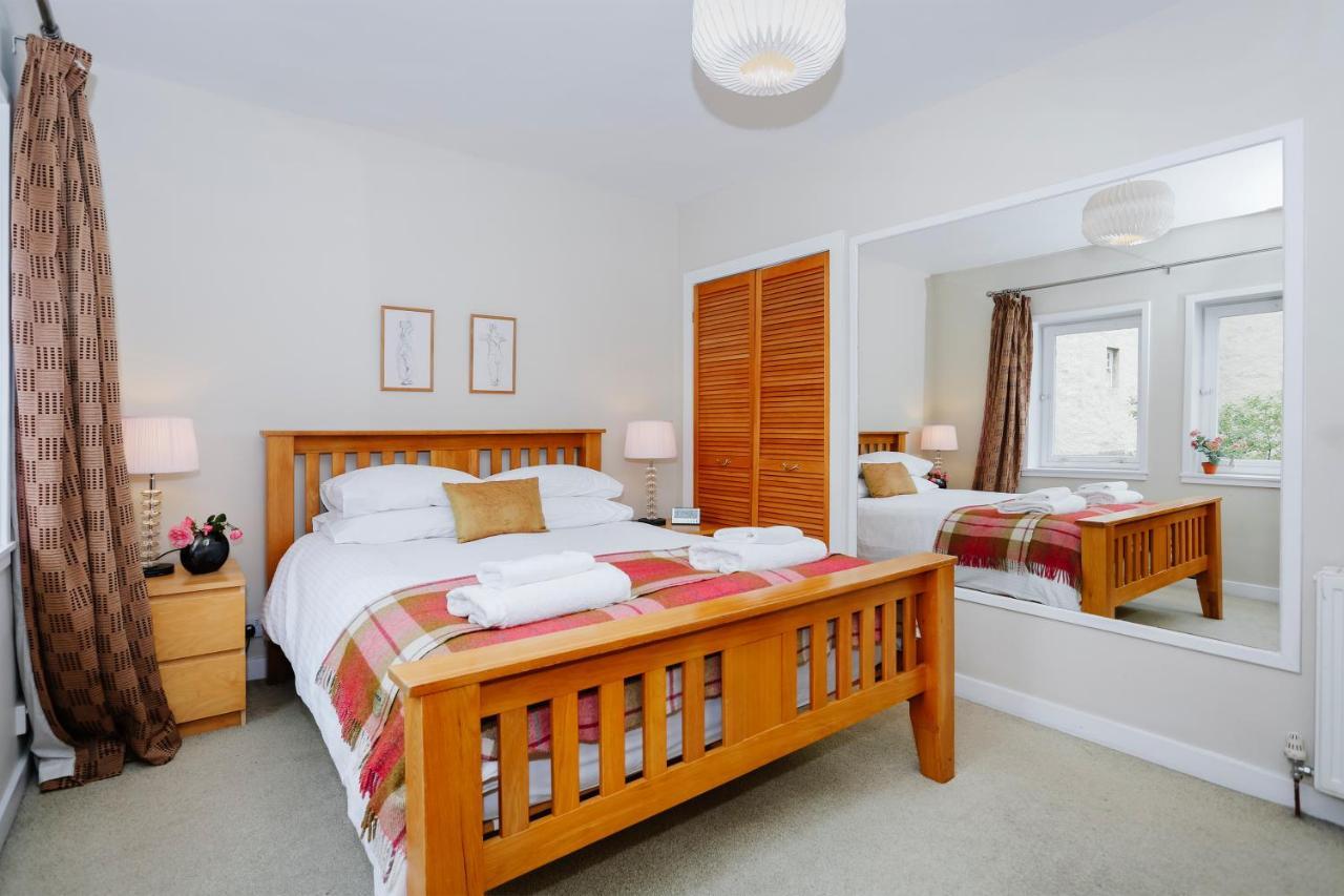 Edinburgh Central 2-Bedroom Old Town Apartment מראה חיצוני תמונה